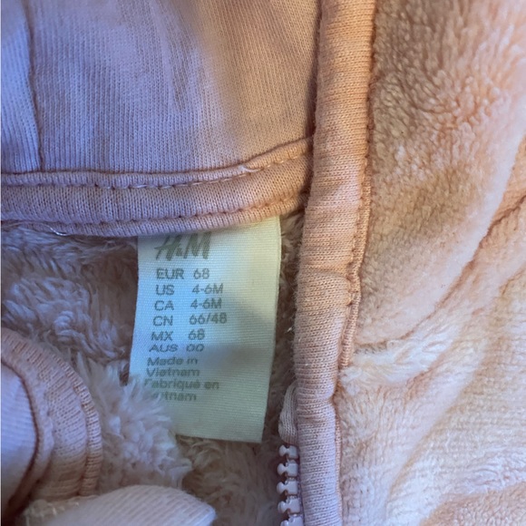 Light Pink Fleece - Picture 3 of 3